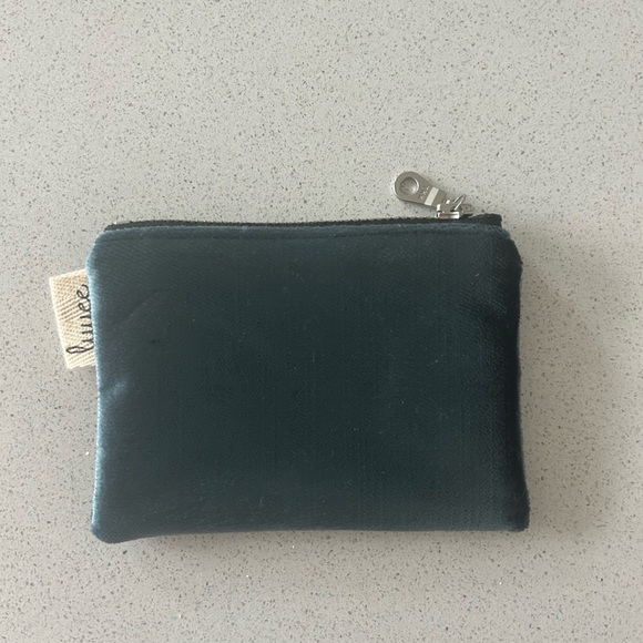 Chic Novelty Coin Purse - Mob wife core - NYC - silly - funny - Picture 3 of 4